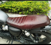 Load image into Gallery viewer, KB-TASUS - Triumph Bonneville Air-Cooled Scrambler Union Jack Seat