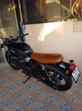 Load image into Gallery viewer, KB-TASUS - Triumph Bonneville Air-Cooled Scrambler Union Jack Seat