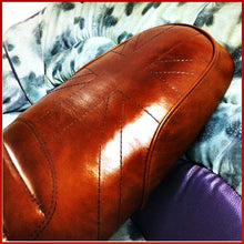 Load image into Gallery viewer, KB-TASUS - Triumph Bonneville Air-Cooled Scrambler Union Jack Seat