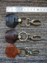 Load image into Gallery viewer, KB-KEYUJ - Leather Key Chain w/ Union Jack