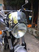 Load image into Gallery viewer, KM-TRW-005 Triumph Flyscreen Type 5