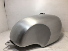 Load image into Gallery viewer, KM-TRG-005 Triumph BSA Style Tank